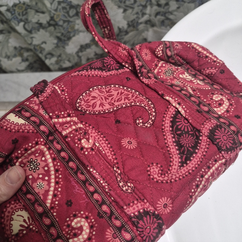 Vera Bradley Paisley Mesa Red Quilted Women's Bag - Picture 3 of 4